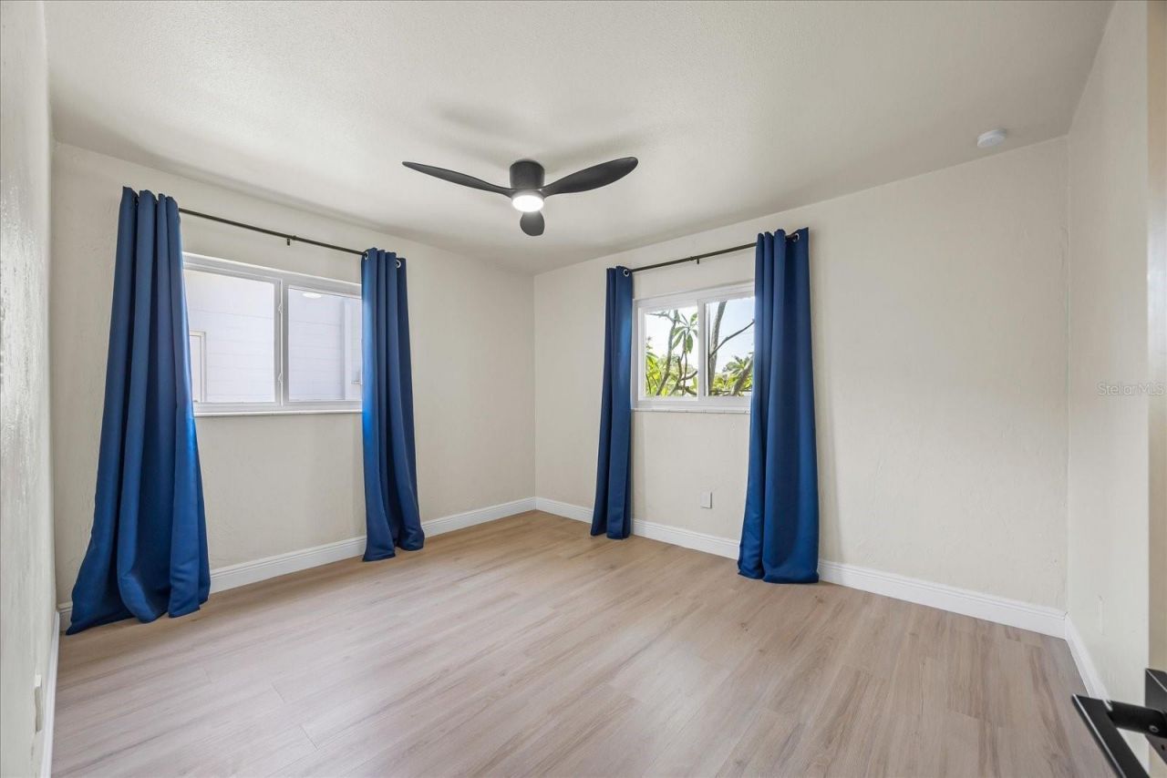 6875 11th Avenue N, Saint Petersburg, FL 33710 Photo