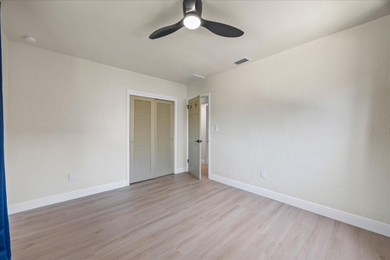 6875 11th Avenue N, Saint Petersburg, FL 33710 Photo