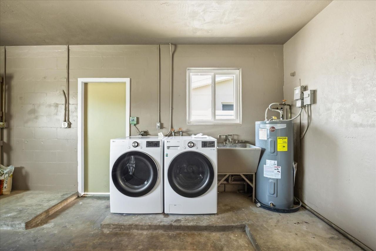 6875 11th Avenue N, Saint Petersburg, FL 33710 Photo