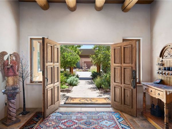 12 Shaman, Santa Fe, NM 87506