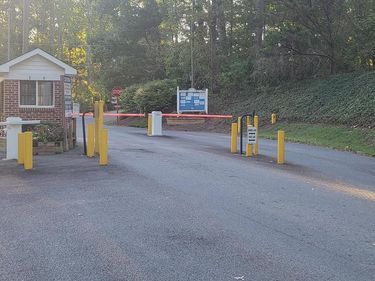 835 NORTH LAKE SHORE DRIVE, LOUISA, VA 23093