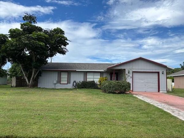 533 SW Twig Avenue S, Port Saint Lucie, FL 34983