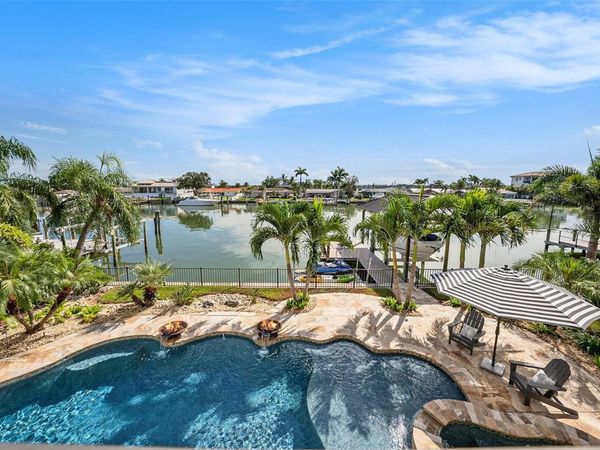 231 MIDWAY ISLAND, CLEARWATER BEACH, FL 33767
