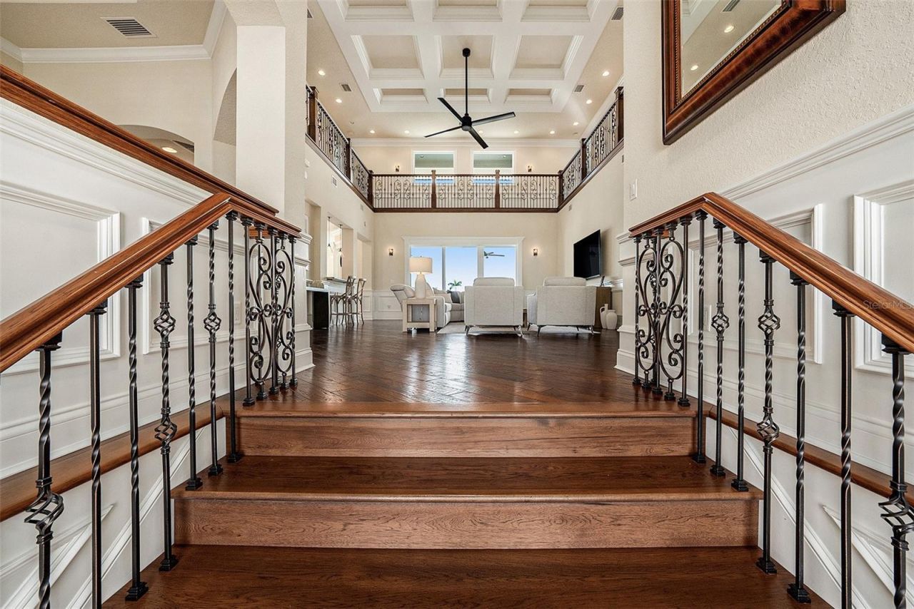 231 Midway Island, Clearwater Beach, FL 33767 Photo