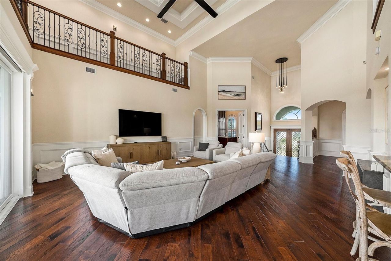 231 Midway Island, Clearwater Beach, FL 33767 Photo