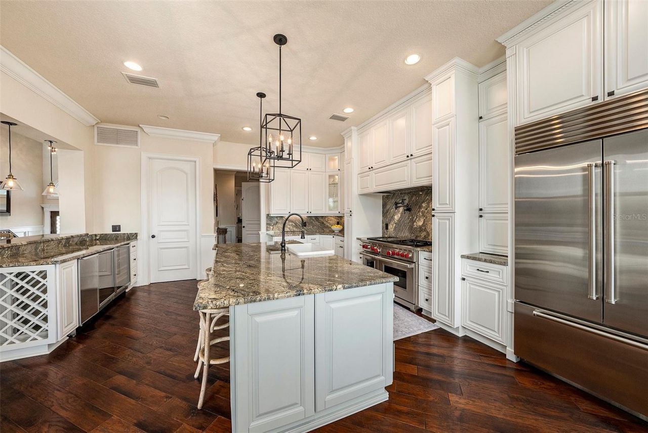 231 Midway Island, Clearwater Beach, FL 33767 Photo