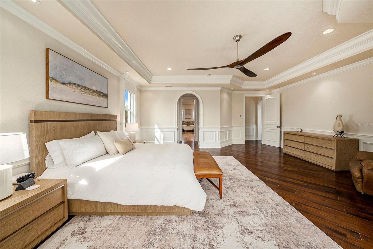 231 Midway Island, Clearwater Beach, FL 33767 Photo