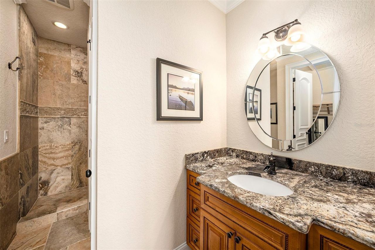 231 Midway Island, Clearwater Beach, FL 33767 Photo