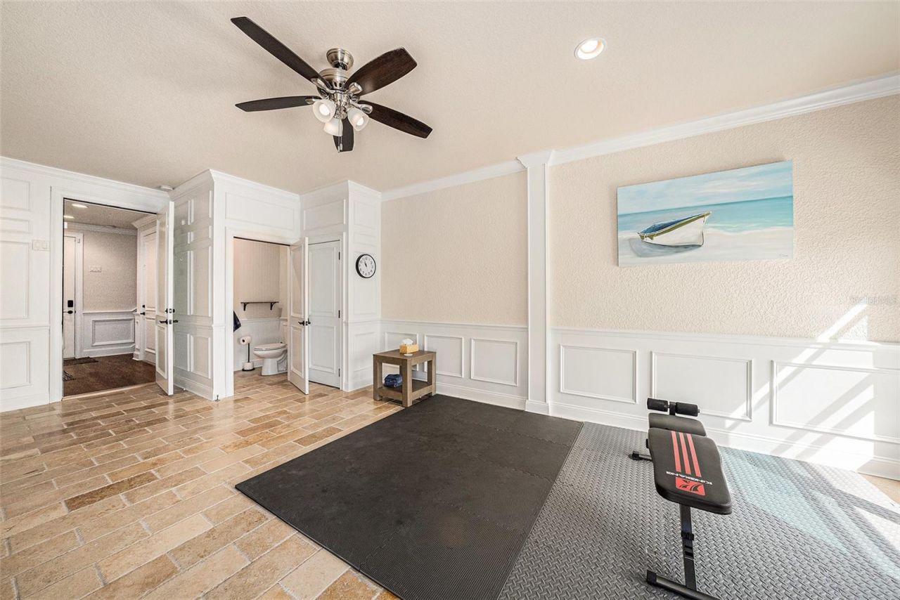 231 Midway Island, Clearwater Beach, FL 33767 Photo