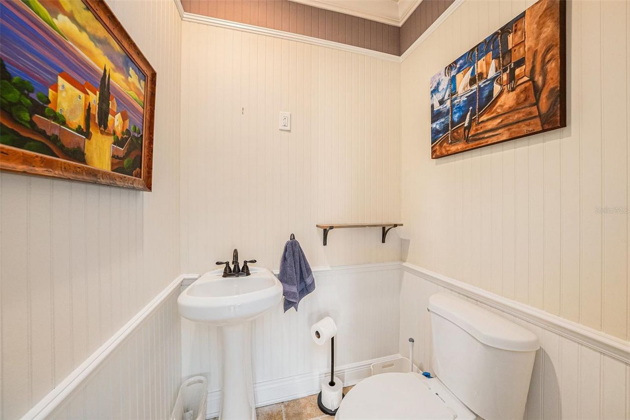 231 Midway Island, Clearwater Beach, FL 33767 Photo