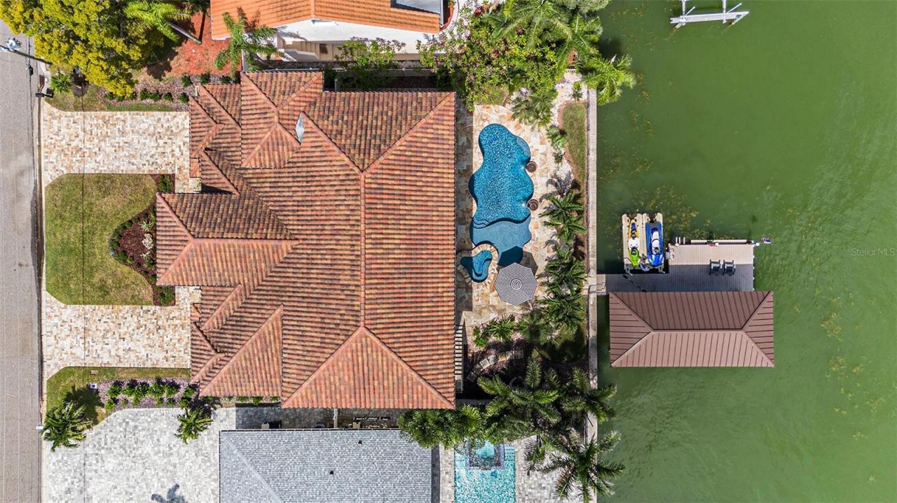 231 Midway Island, Clearwater Beach, FL 33767 Photo