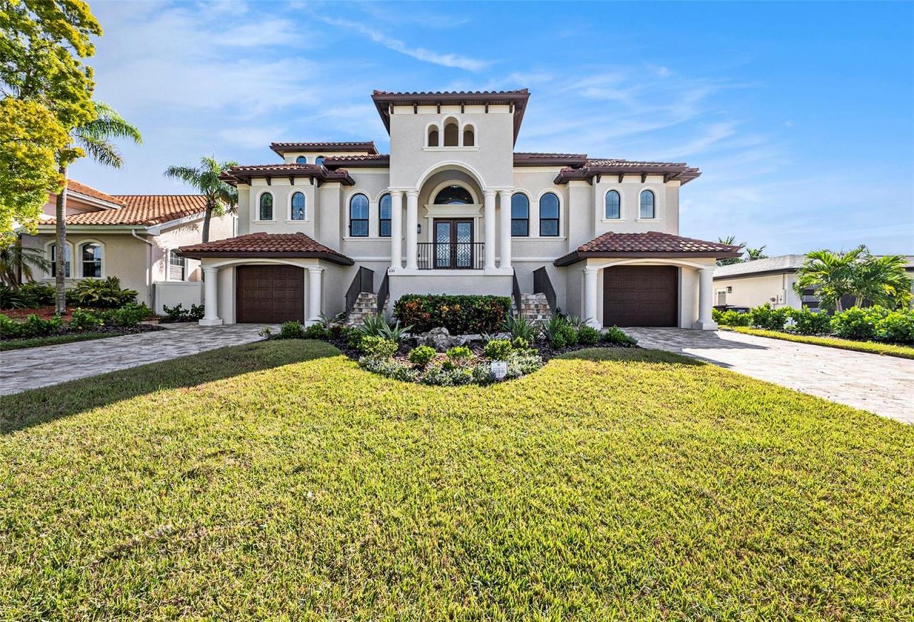 231 Midway Island, Clearwater Beach, FL 33767 Photo