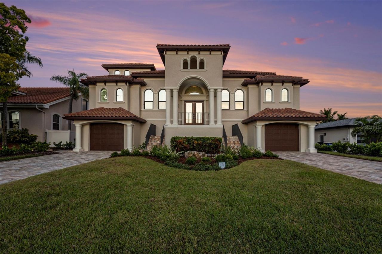 231 Midway Island, Clearwater Beach, FL 33767 Photo