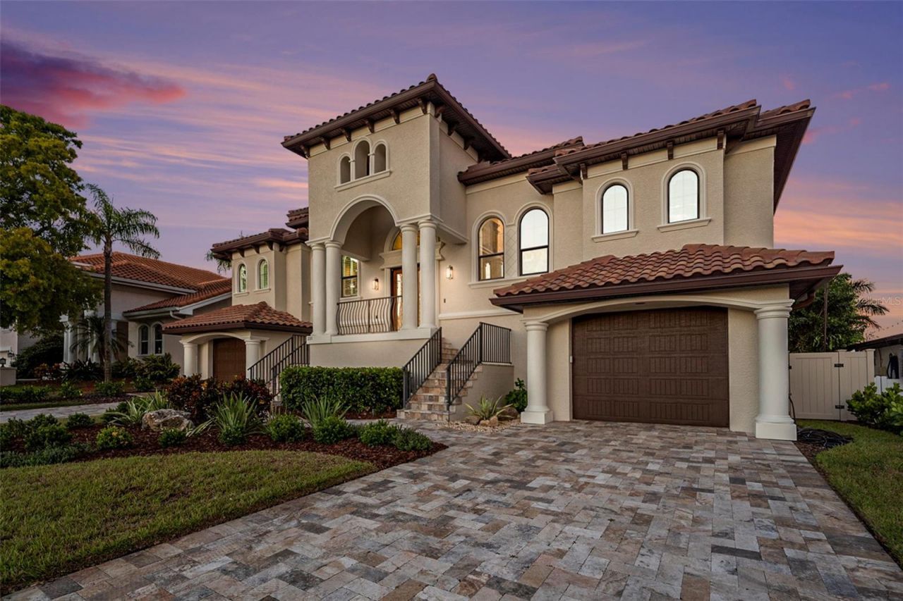 231 Midway Island, Clearwater Beach, FL 33767 Photo