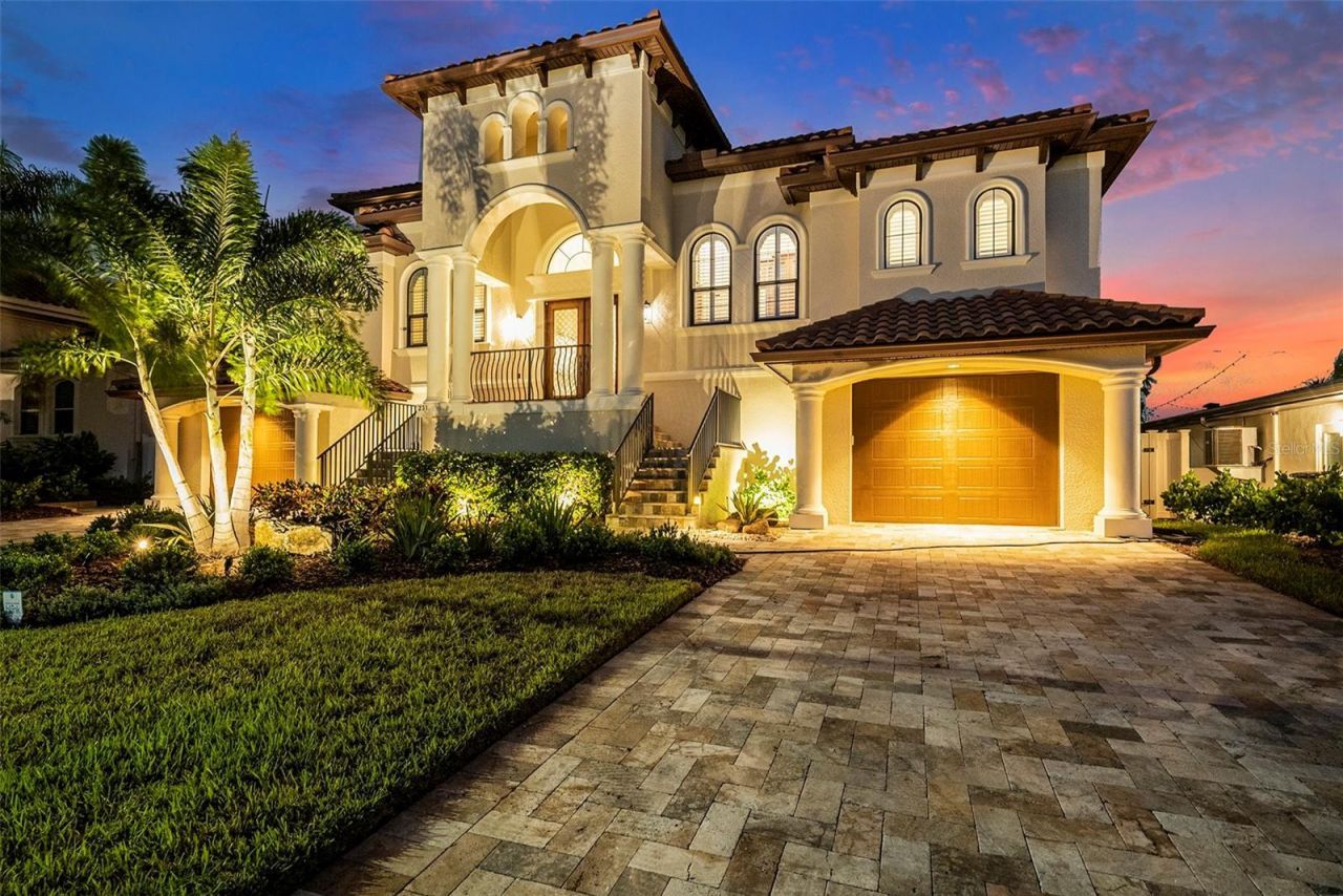 231 Midway Island, Clearwater Beach, FL 33767 Photo