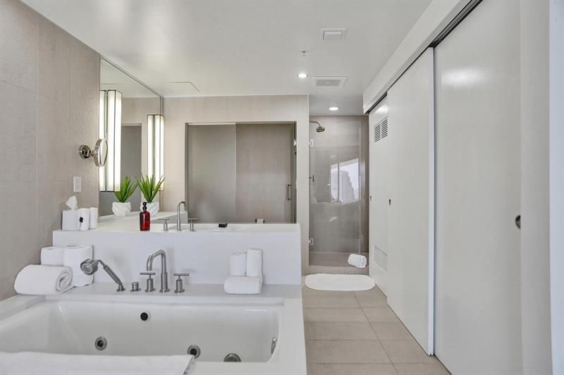 3101 Bayshore Drive, Unit 1707, Fort Lauderdale, FL 33304 Photo