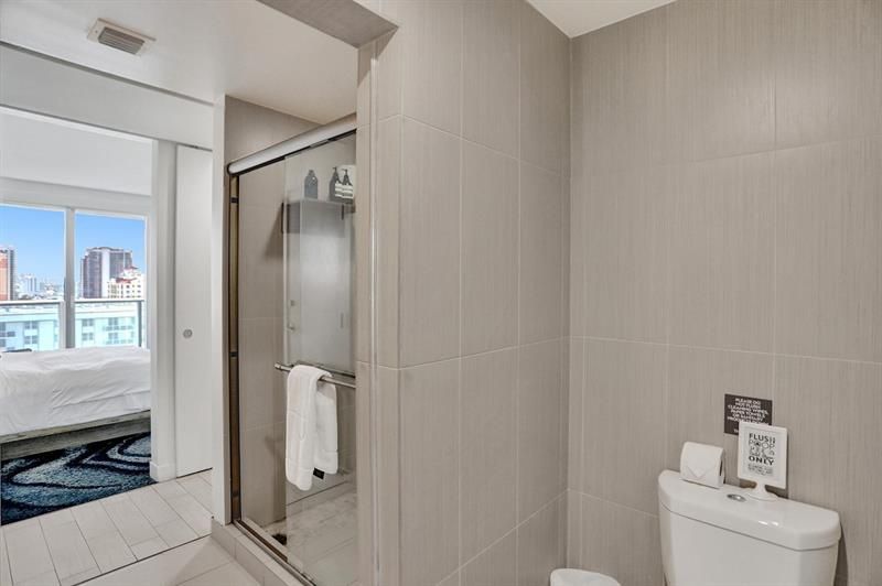 3101 Bayshore Drive, Unit 1707, Fort Lauderdale, FL 33304 Photo