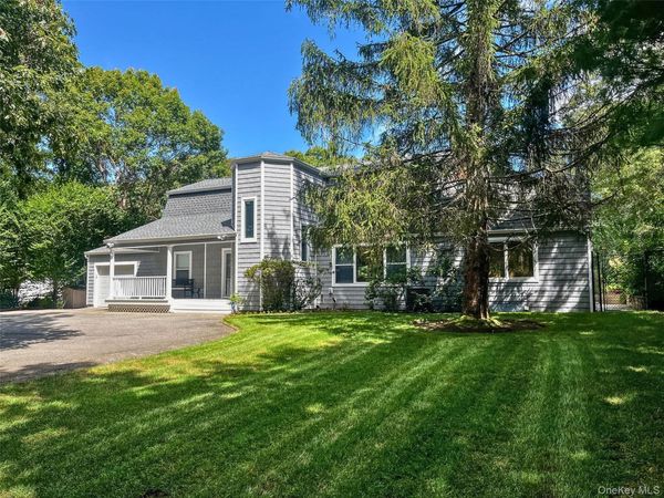 220 Pleasure Drive, Flanders, NY 11901