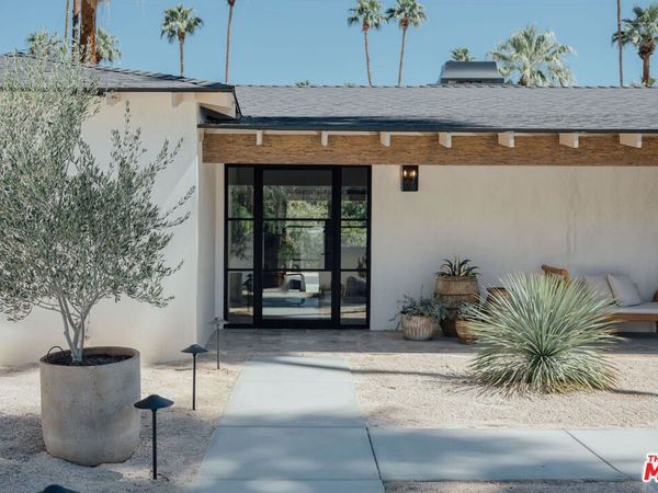 1560 S Calle Palo Fierro, Palm Springs, CA 92264