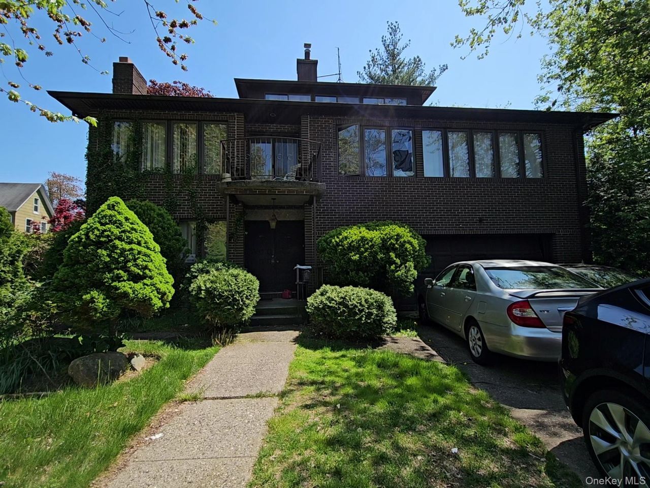 249-14 38th Avenue, Little Neck, NY 11363 Main Photo