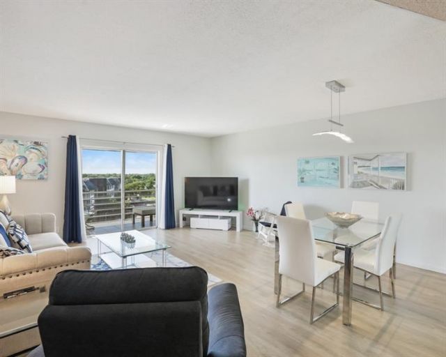 4751 NW 21st Street, Unit 604, Lauderhill, FL 33313 Photo