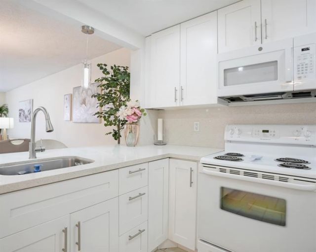 4751 NW 21st Street, Unit 300, Lauderhill, FL 33313 Photo
