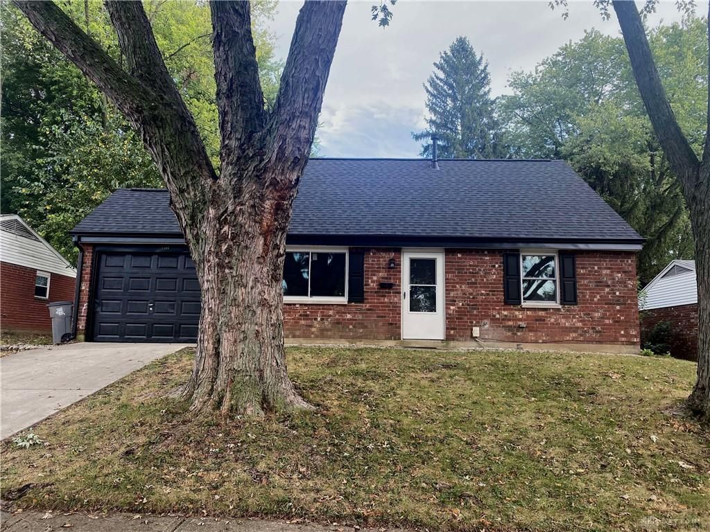 1329 Lee Road, Troy, OH 45373 Main Photo