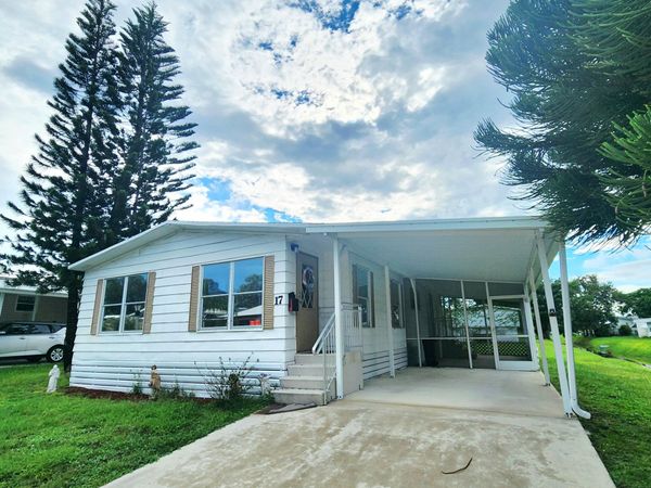 17 Maya Way, Port Saint Lucie, FL 34952