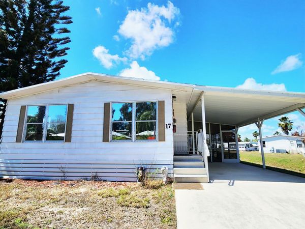 17 Maya Way, Port St. Lucie, FL 34952