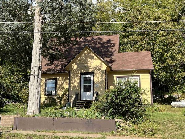 182 Main Street, Ferryville, WI 54628