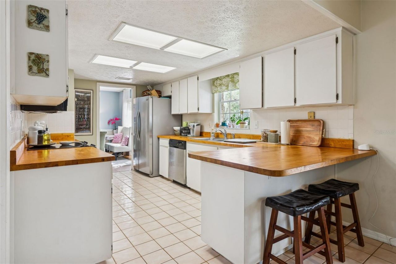 413 Montrose Avenue, Temple Terrace, FL 33617 Photo