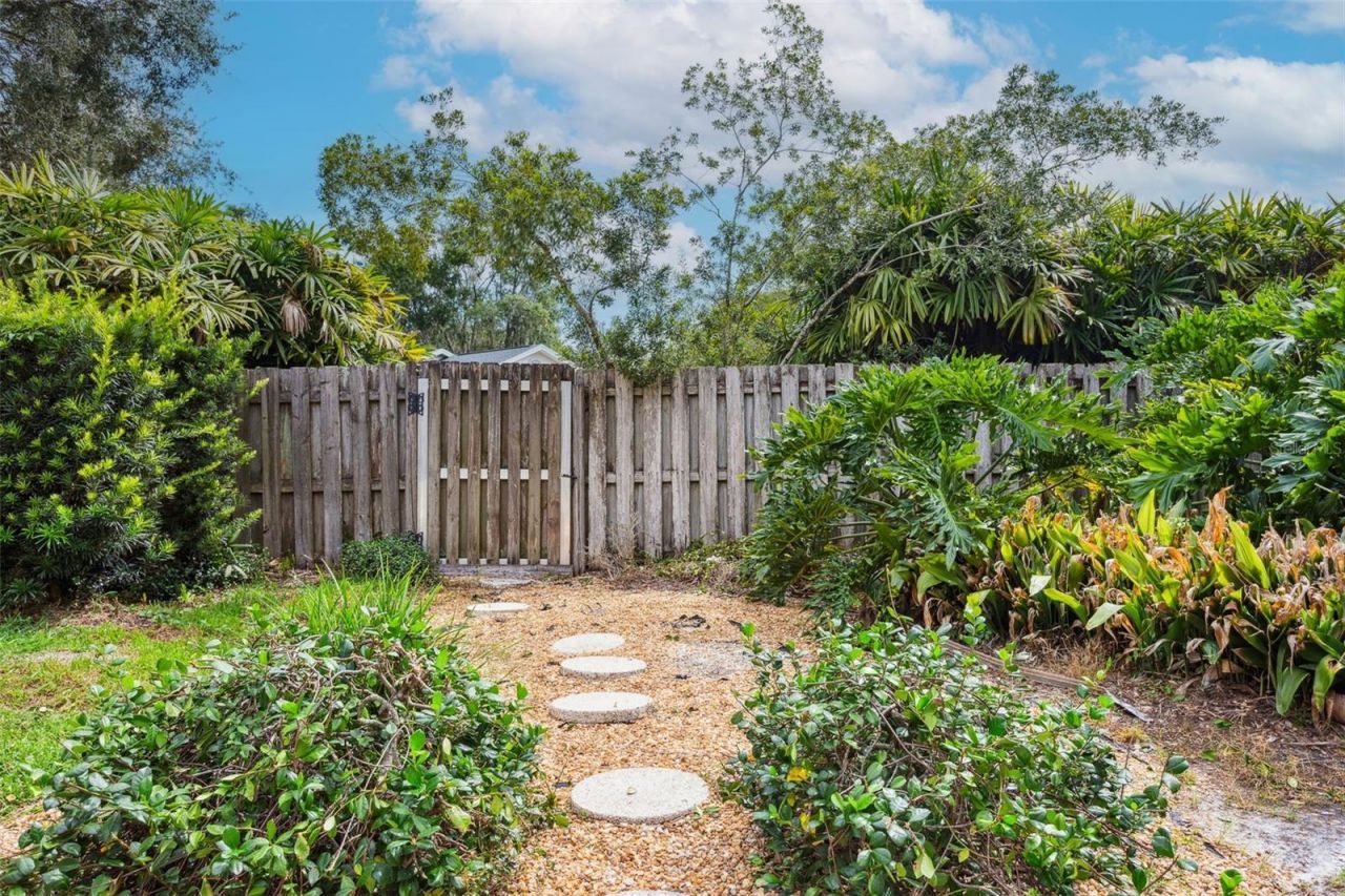 413 Montrose Avenue, Temple Terrace, FL 33617 Photo