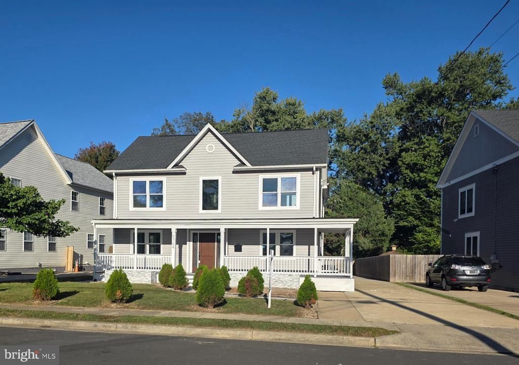 6724 Westlawn Drive, Falls Church, VA 22042 Main Photo