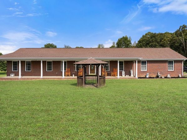 2562 Spain Rd, Cypress Inn, TN 38452