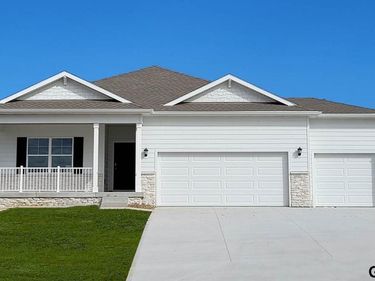 18470 Portal Street, Gretna, NE 68136