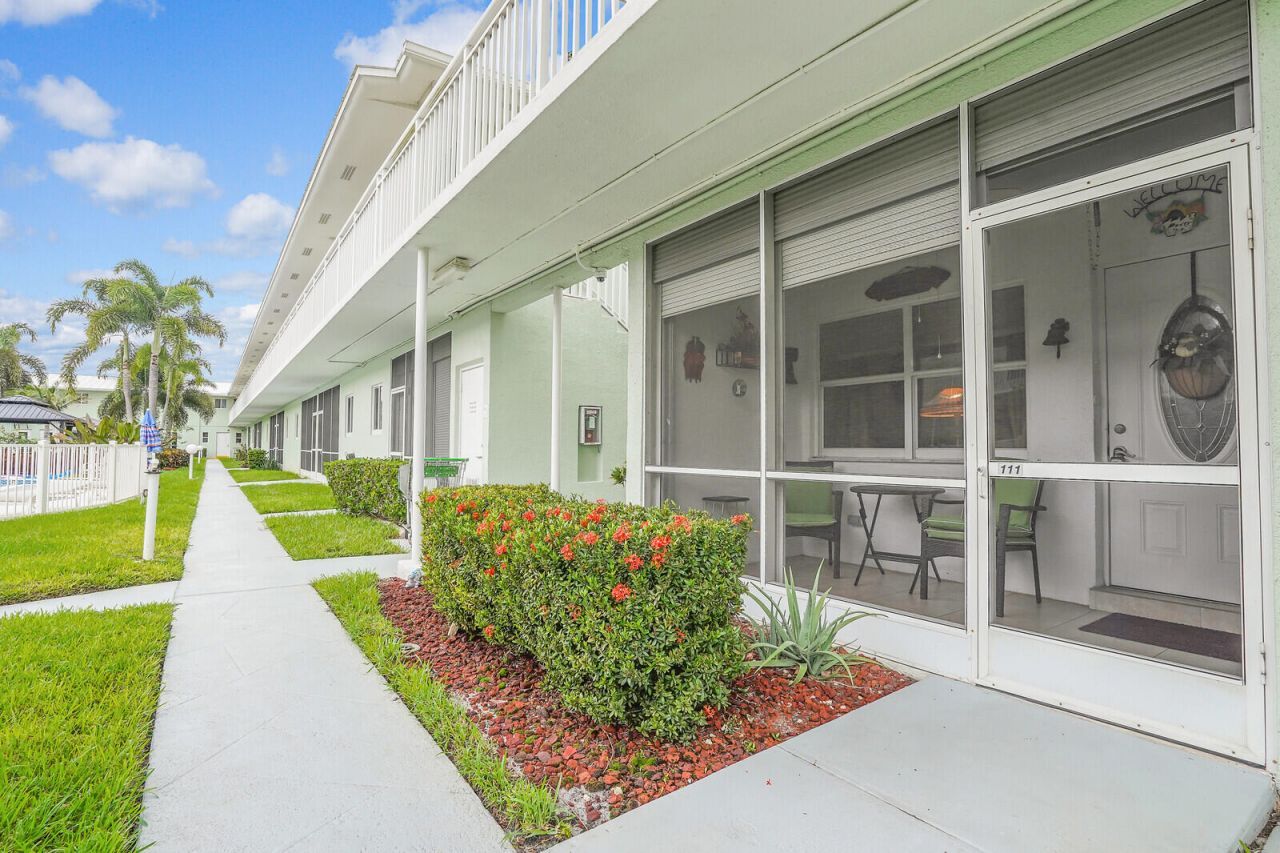 2100 NE 38th Street, Unit 111, Lighthouse Point, FL 33064 Photo