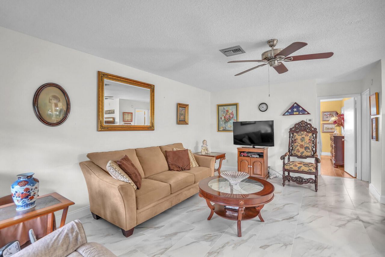2100 NE 38th Street, Unit 111, Lighthouse Point, FL 33064 Photo