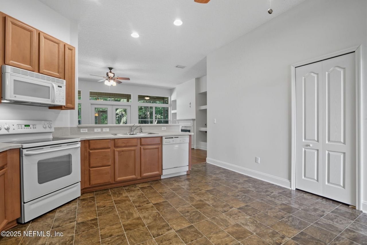 714 Wellhouse Drive, Jacksonville, FL 32220 Photo