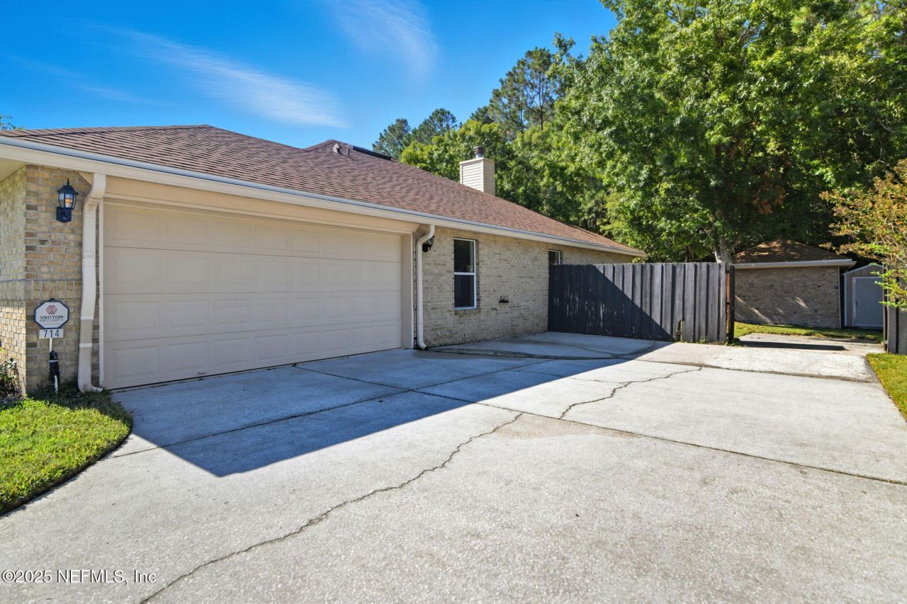 714 Wellhouse Drive, Jacksonville, FL 32220 Photo