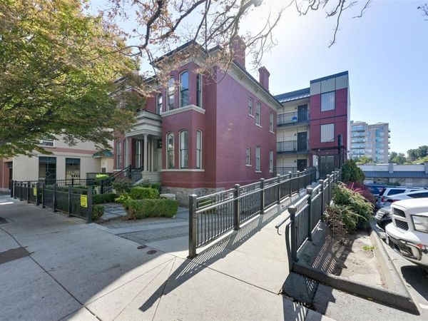 1007 Johnson St, Unit 404, Victoria, BC V8V 3N6