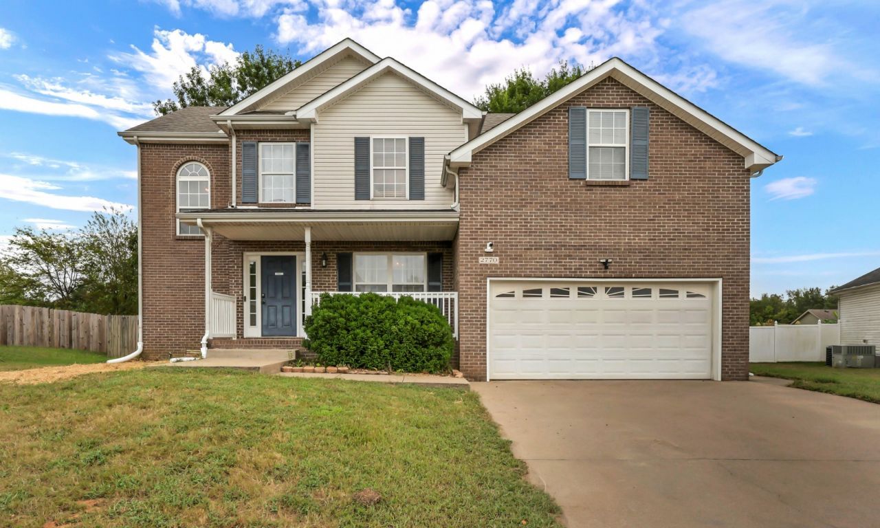 2770 Cascade Dr, Clarksville, TN 37042 Main Photo