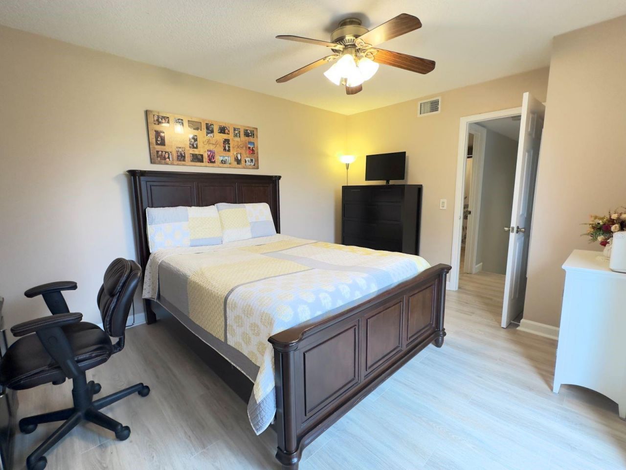 620 6th Way, West Palm Beach, FL 33407 Photo