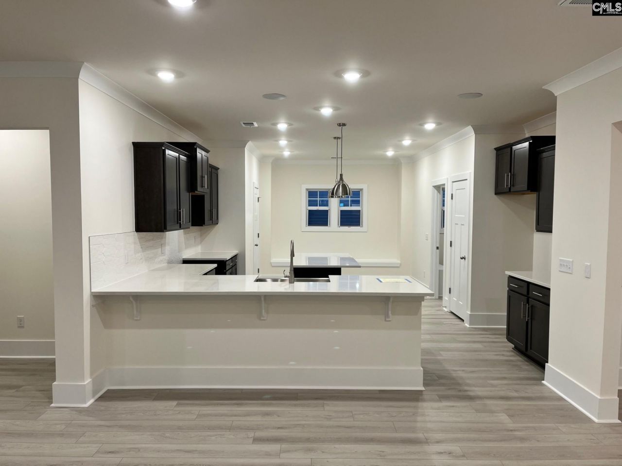 2066 Allan Crest Road Photo 12