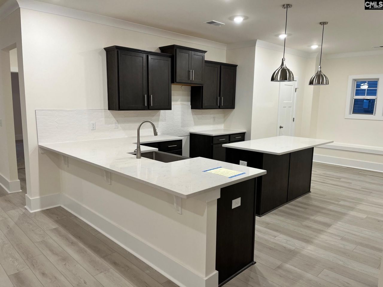 2066 Allan Crest Road Photo 13