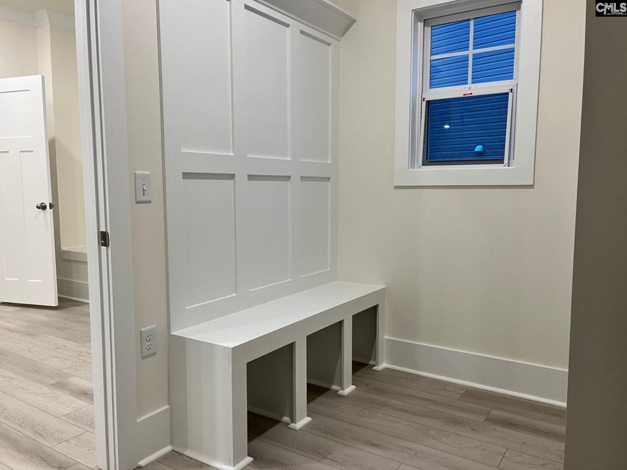 2066 Allan Crest Road Photo 19