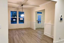 2066 Allan Crest Road photo 4