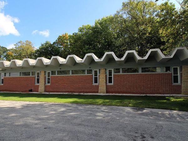 19010 W Main St, Lannon, WI 53046