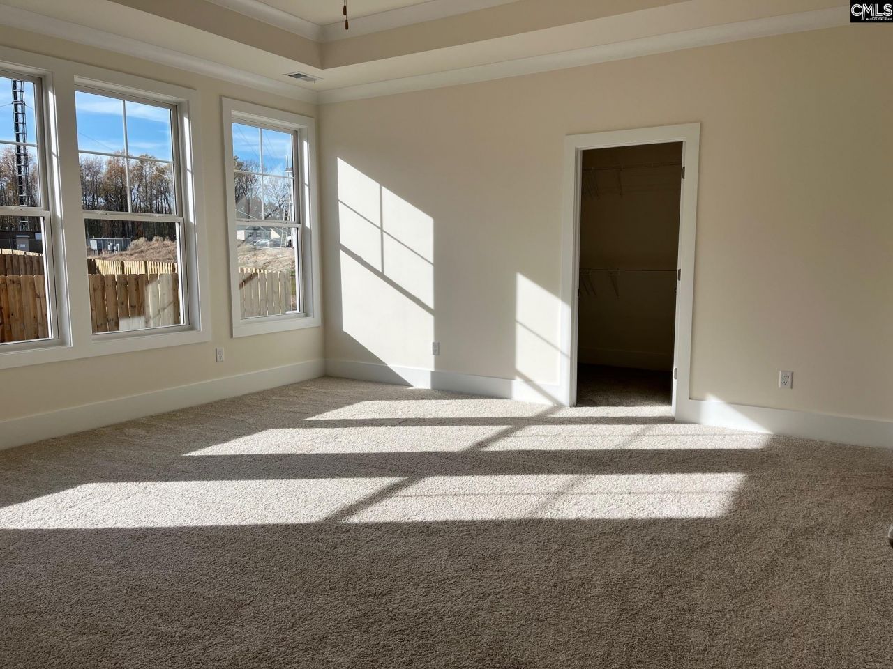 2084 Allan Crest Road Photo 20