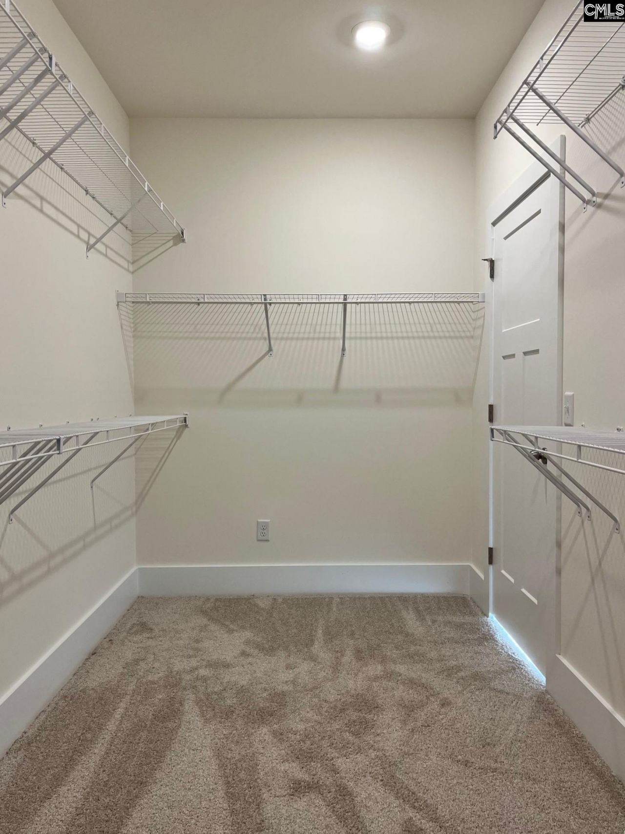 2084 Allan Crest Road Photo 24