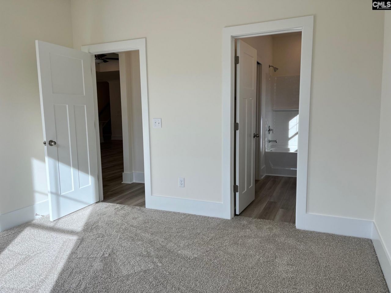 2084 Allan Crest Road Photo 31